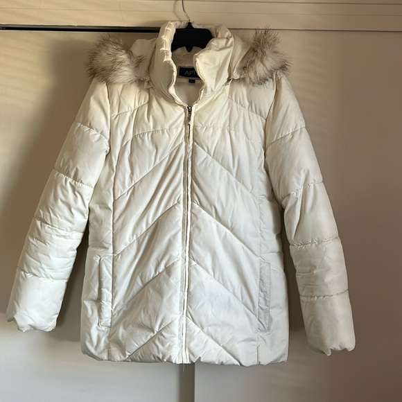 Apt. 9 Jackets & Blazers - Apt 9 women’s puffer jacket